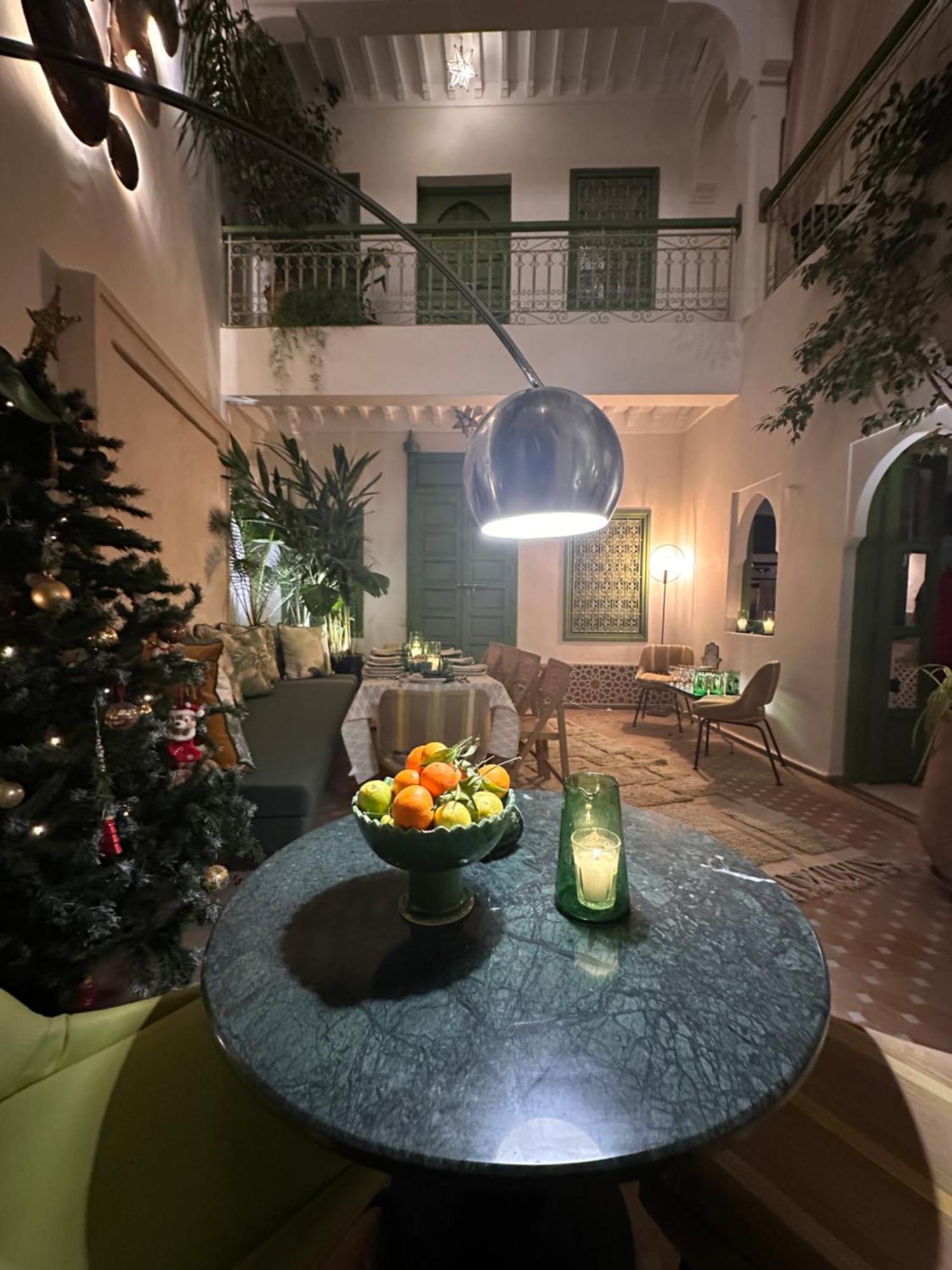 Riad Dar Adal Exclusivite 2 A 6 Personnes Petit Dejeuner Compris Place Jemaa El Fna Marraquexe Exterior foto